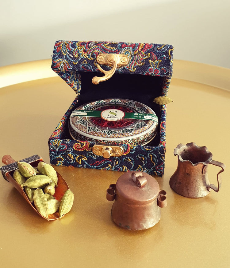 Gift Sets & Boxes