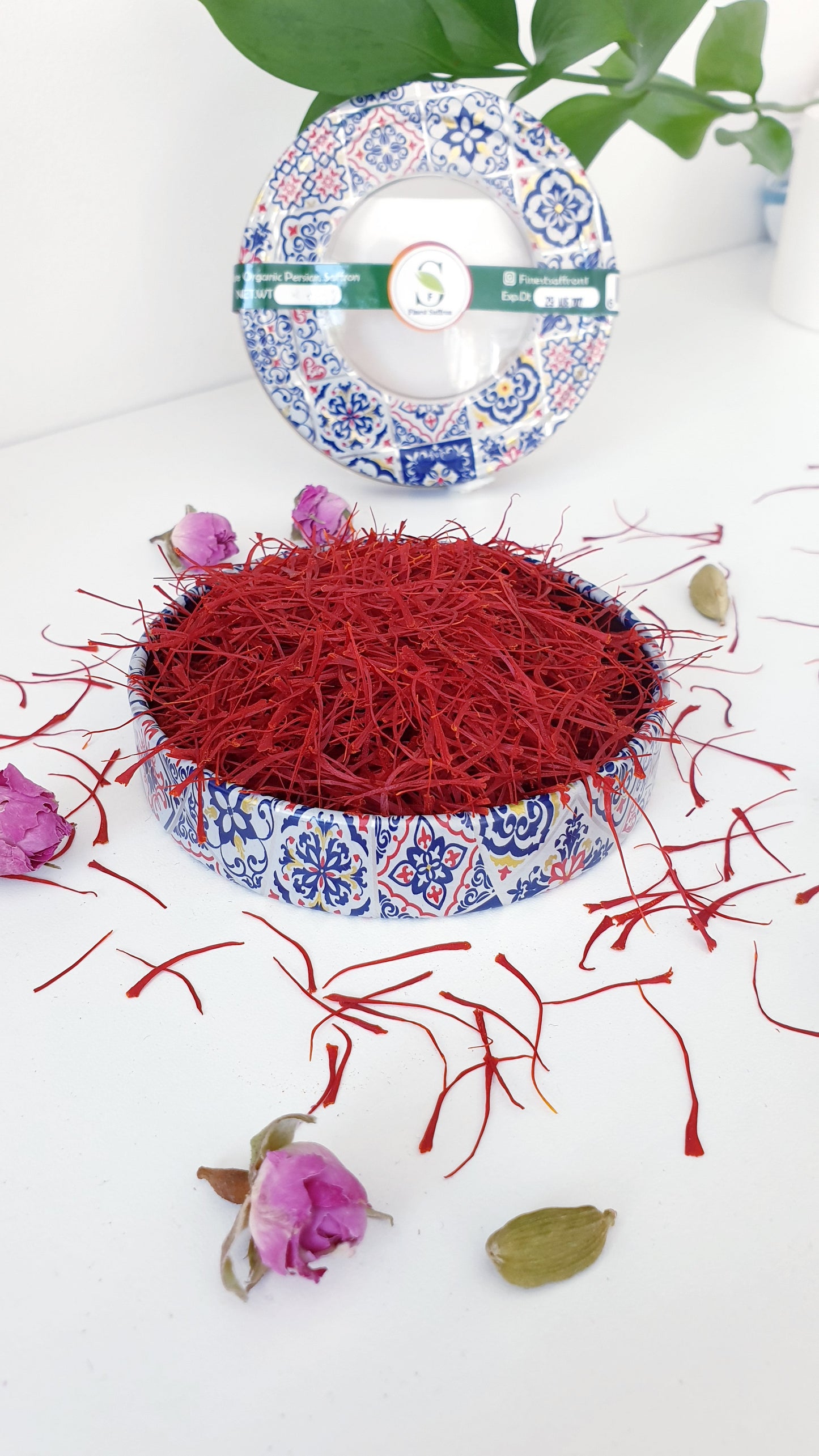 saffron in Tin